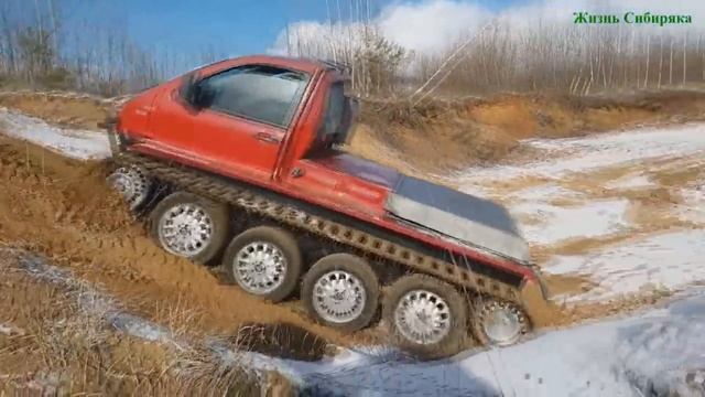 Удивительный гусеничный вездеход амфибия ТАНДЕМ. Просто монстр!! смотреть онлайн