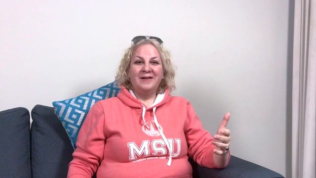 Секреты романа «Кари Мора» смотреть онлайн