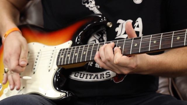 Guitar of the Day: 1965 Fender Stratocaster | Norman's Rare Guitars смотреть онлайн