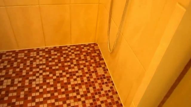 Невидимый слив (трап) для душа смотреть онлайн