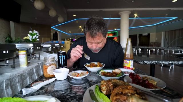 I FINALLY TRIED AUTHENTIC FILIPINO FOOD... ??? смотреть онлайн