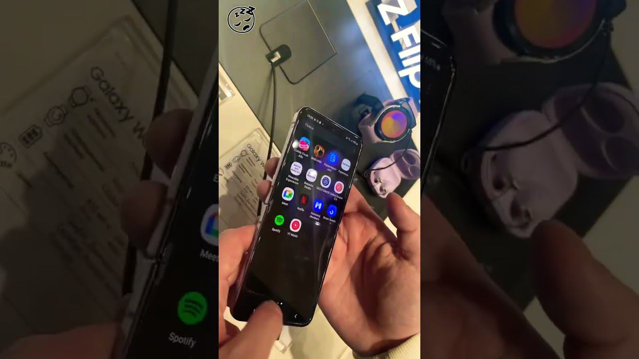 Раскладушка Samsung Z Flip4 или Huawei P50 Pocket? Лайк за Хуавей, подписка за Самсунг смотреть онлайн