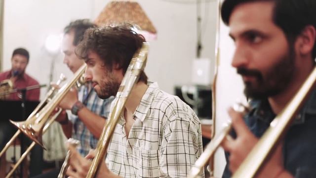 Sureros Big Band - La Patata смотреть онлайн