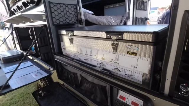 Africa Overland Services - Inkunzi Cruiser - External Review - EPS 3 смотреть онлайн