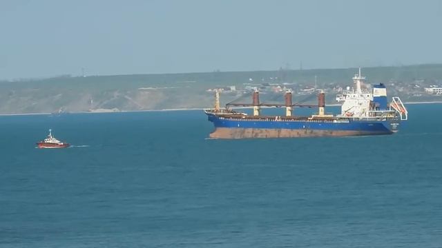 Лазурный берег Керчи.Собачий пляж.Жуковка.Маяк. смотреть онлайн