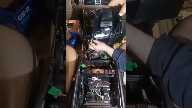 Range Rover SRS Airbag module remove смотреть онлайн