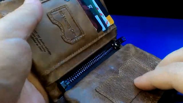 Кожаный держатель карт от Gearbest - BULLCAPTAIN смотреть онлайн