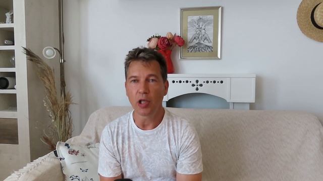 КАК НЕ НАДО ОФОРМЛЯТЬ ВНЖ В ЧЕРНОГОРИИ смотреть онлайн