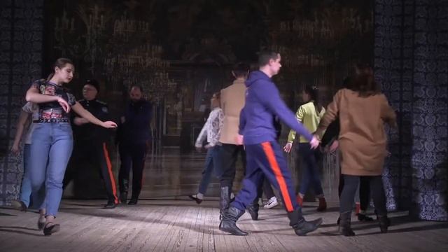 Фолк-урок «Особенности казачьего танца» смотреть онлайн