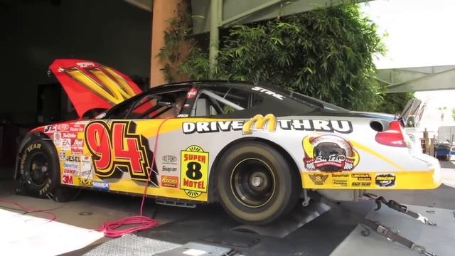Bill Elliott #94 McDonald's NASCAR road race car on chassis dyno смотреть онлайн