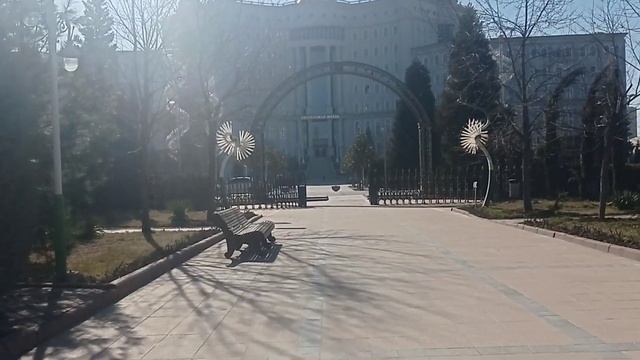 ПРЕЗИДЕНТСКИЙ ДВОРЕЦ ? | ПРОГУЛКА ПО ДУШАНБЕ смотреть онлайн