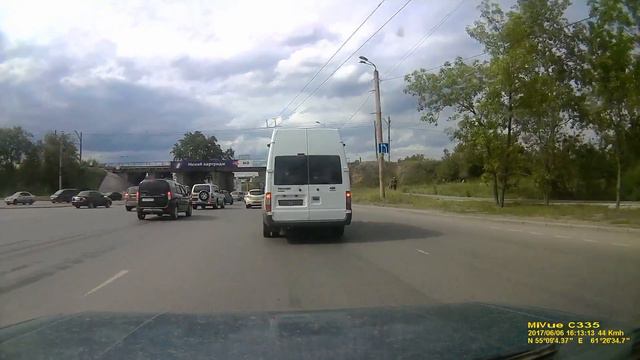 хотел залезть справа смотреть онлайн