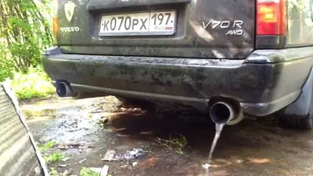 Volvo V70R 99' With Yamaha exhaust. смотреть онлайн