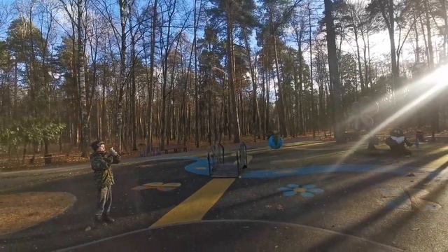 Запускали змея🌈, очень ветреный день☄️🌪️🌫️☔ смотреть онлайн