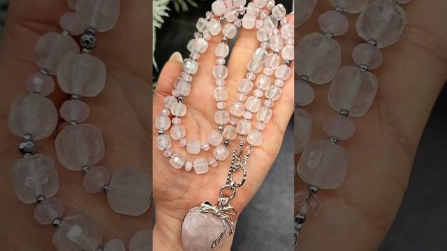 Натуральные камни, розовый кварц смотреть онлайн