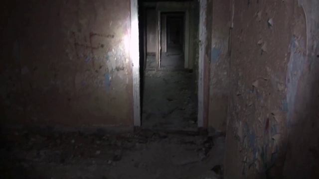 ПРОВЁЛ НОЧЬ В ЛЕСУ НА ХЭЛЛОУИН. В ЭТИХ ЛЕСАХ ЗАВЕЛАСЬ НЕЧИСТЬ. смотреть онлайн