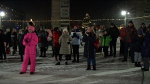 Открытие катка состоялось на стадионе школы №1 в Бийске («Будни», 29.12.22г., Бийское телевидение)