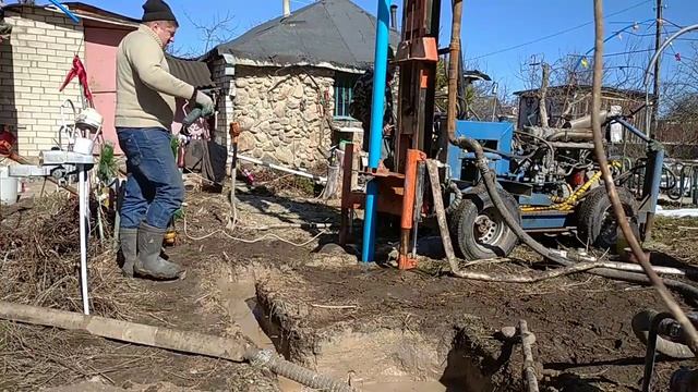 Скважина 40м в Дзержинском районе смотреть онлайн