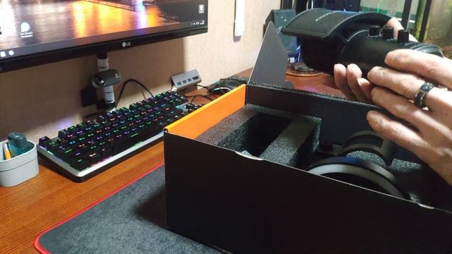 Микрофон COUGAR Screamer X