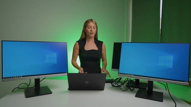 MAXING OUT Microsoft Surface Thunderbolt 4 VS. Surface Dock 2 смотреть онлайн