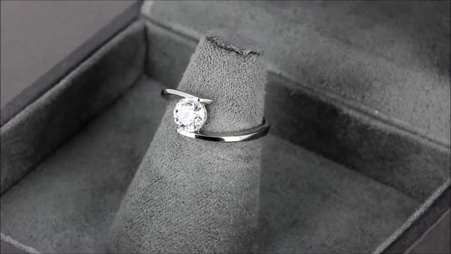 Оригинальное помолвочное кольцо из золота с бриллиантом R-8 смотреть онлайн