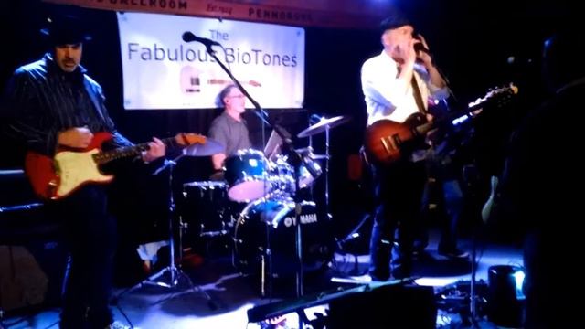 02-25-17 The Fabulous BioTones (res 720) смотреть онлайн