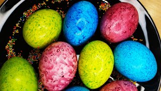 Как оригинально,необычно и красиво покрасить яйца на Пасху/ Краска яиц на Пасху/ Краска яиц рисом. смотреть онлайн
