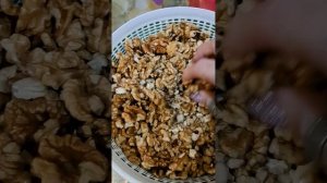 как убрать горечь из орехов.