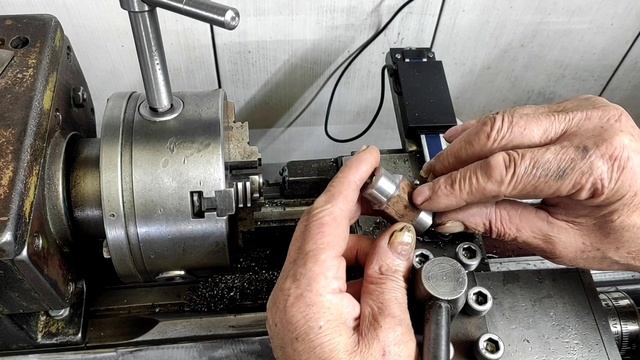 Не урок, но вариант. Держатель для метчиков. смотреть онлайн