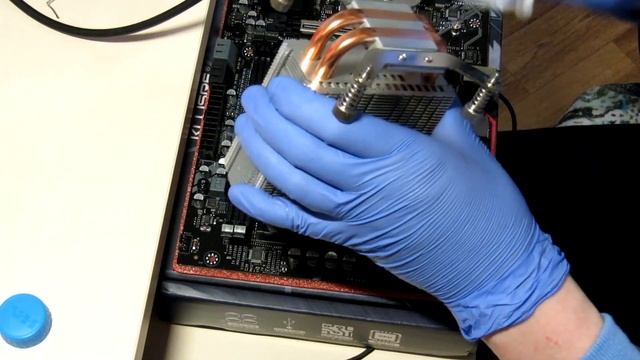 Китайский набор с Алиэкспресс Kllisre X79 в комплекте, LGA 2011, E5 2650 V2, 4 х4 ГБ DDR3 1333 смотреть онлайн