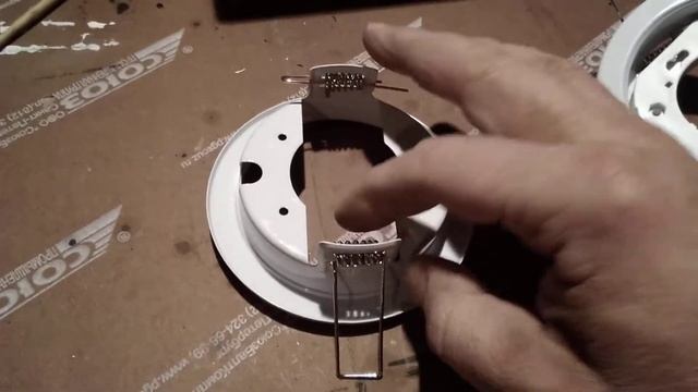 Установка потолочного светильника, доработка креплений смотреть онлайн