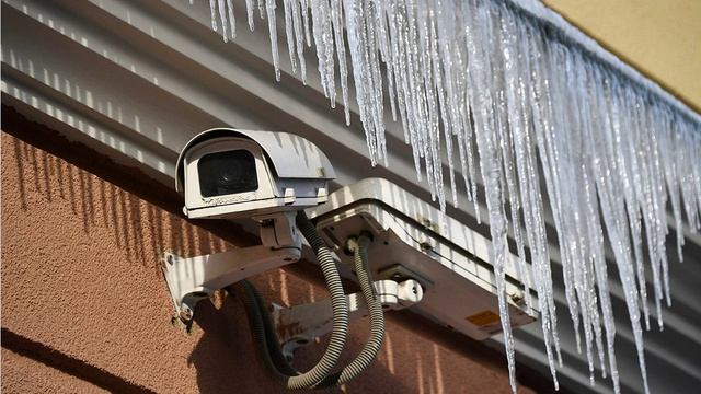 Приставы начали искать должников в Москве с помощью уличных видеокамер смотреть онлайн