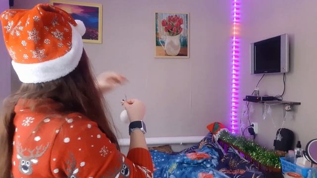 УКРАШАЮ КОМНАТУ К НОВОМУ ГОДУ / NEW YEAR 2023 смотреть онлайн