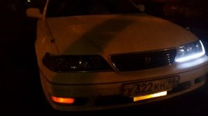 Toyota Mark 2 JZX100: тюнинг  3 секционных фар