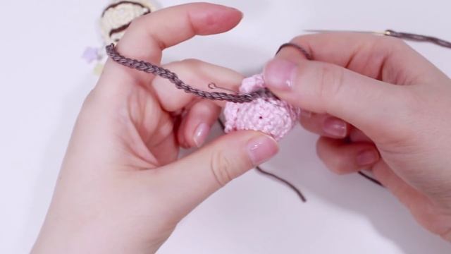 Шарик мороженого ♥ Вязаная брошь ♥ Вяжем амигуруми крючком смотреть онлайн