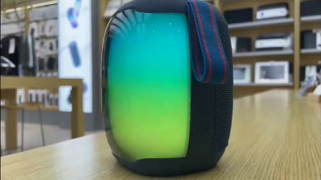 WIWU Portable mini speaker P40 mini смотреть онлайн
