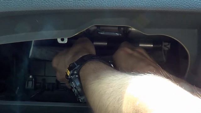 Ford Fusion - Cabin Air Filter Change on 2010 to 2012 смотреть онлайн