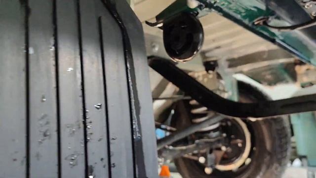 Мойка днища автомобиля (качественно - щетками)