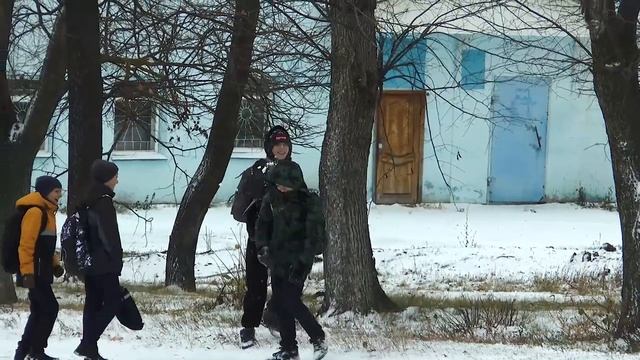 Каменские коммунальные службы успешно справились с первым снегопадом смотреть онлайн