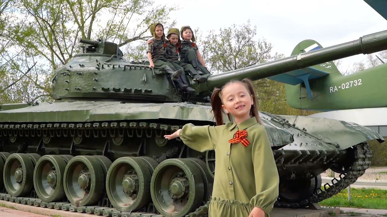 3 танкиста смотреть онлайн