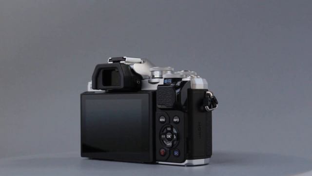 Фотоаппарат Olympus OM-D E-M10 Mark III Kit M.Zuiko Digital ED 14‑42mm смотреть онлайн