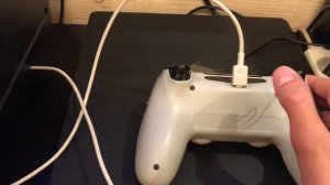 Почему не включается джостик ps4