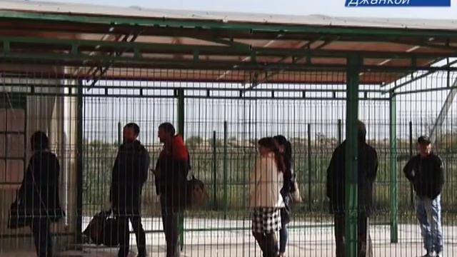Украинцы приезжают в Крым вне курортного сезона смотреть онлайн