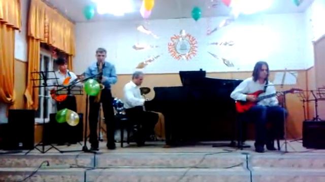 Мпгу-бэнд(Сергей Сакс)-Besame mucho .mp4 смотреть онлайн