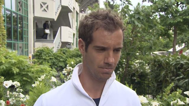 Gasquet's reaction after his 2014 French open R1 win смотреть онлайн