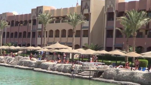 Sunny Days El Palacio ,критика.