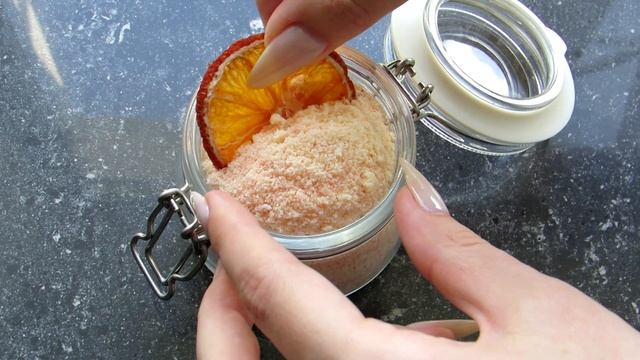 ШИПУЧАЯ СОЛЬ ДЛЯ ВАНН С АПЕЛЬСИНОМ смотреть онлайн