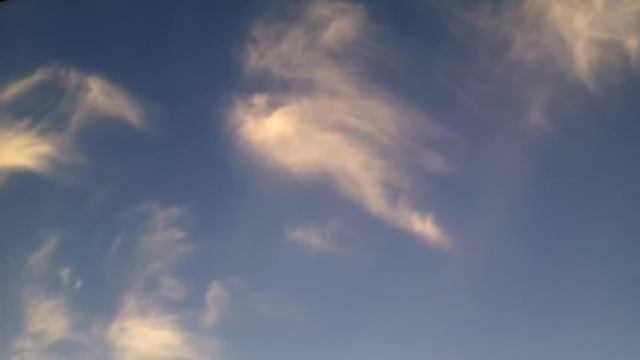 Красивые облака. Стрижи улетели. смотреть онлайн