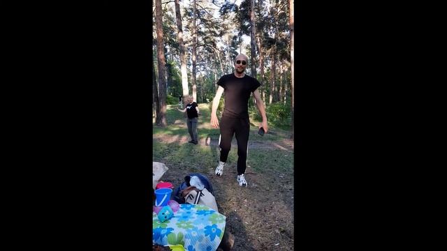 ОТДЫХ НА ПРИРОДЕ/ТАНЦЫ,ВЕСЕЛЬЕ,ПИКНИК НА ПРИРОДЕ ВСЕЙ СЕМЬЁЙ #Shorts# смотреть онлайн