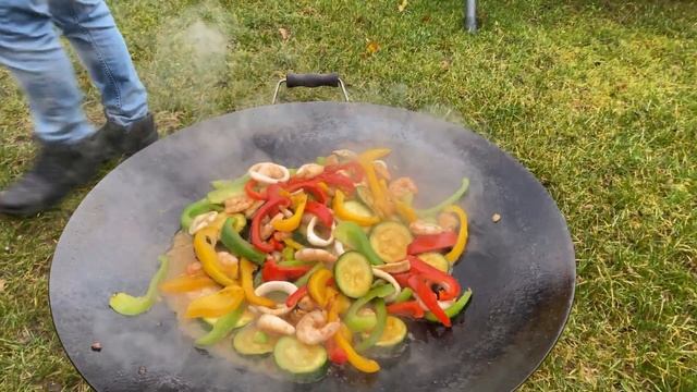 САМЫЙ ЛЮТЫЙ БИЧ-ПАКЕТ! КИТАЙСКАЯ ЛАПША VOK НА САДЖЕ ! СОБА С МОРЕПРОДУКТАМИ! смотреть онлайн